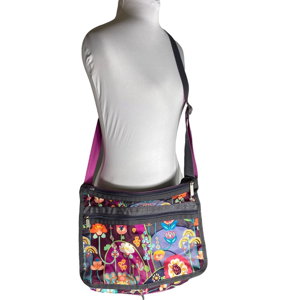 Lesportsac Classic Deluxe Everyday Crossbody Bag Purse